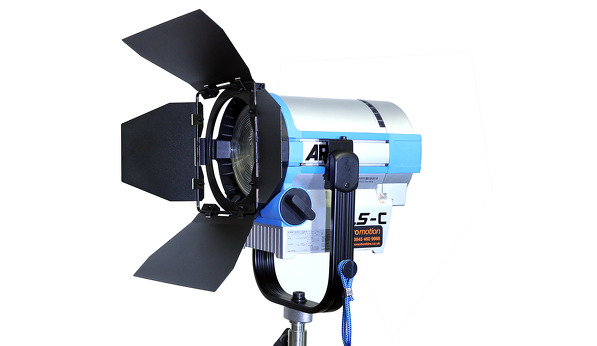 ARRI L5-C LED Fresnel Light (Full RGB Color)